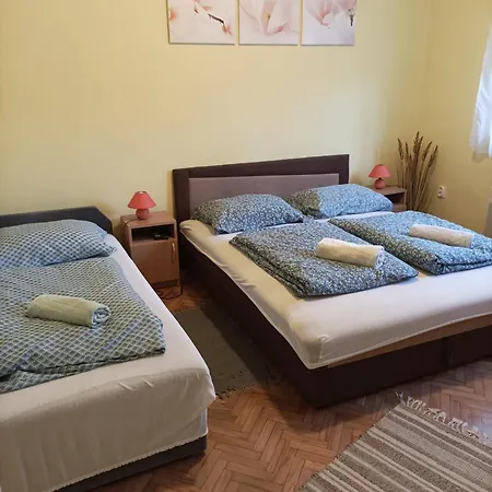 Kis-liget Апартаменты